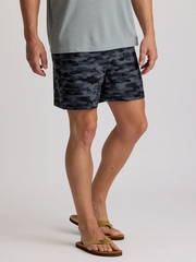 Men's Active Breeze Short Lined – 5.5" - Seasmoke Camo Black