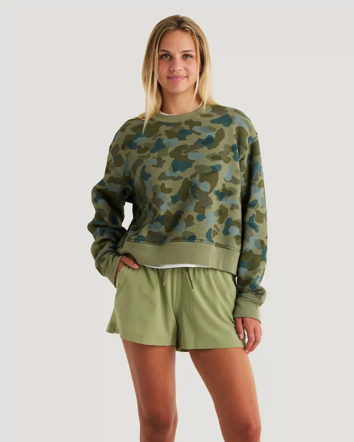 Women's Bamboo Northcoast Fleece Crew - Watercolor Camo Oil Green